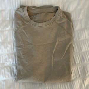 Figs underscrub top xs biege-greenish color